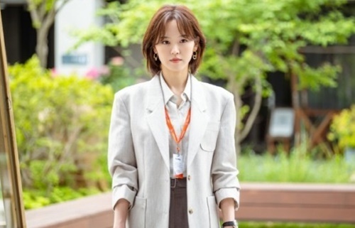 강한나(출처: tvN 새 토일드라마 ‘스타트업’)