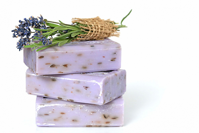 팜오일 대신 코코아버터로 만든 비누를 사용하는 등 일상의 작은 변화가 환경 보호라는 큰 변화를 가져올 수 있다.  (출처: 게티이미지뱅크) ⓒ천지일보 2020.10.9