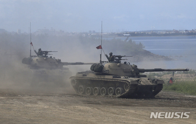 사진은 지난해 5월 30일 대만 가오슝 시 핑둥현에서 열린 연례 군사 훈련에 등장한 M60a3탱크의 모습. (출처: 뉴시스)