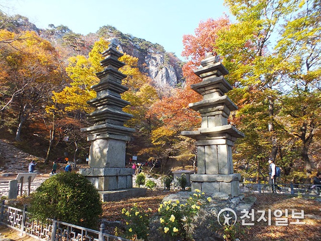 계룡산국립공원에 있는 남매탑. (제공: 충남 공주시청) ⓒ천지일보 2020.10.26