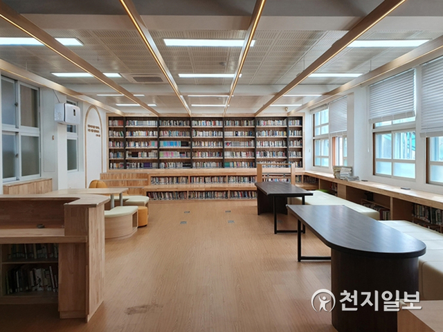 현경중학교 학교마을도서관. (제공: 무안군) ⓒ천지일보 2020.10.27