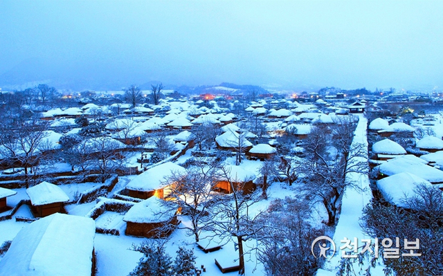 순천시와 ㈔낙안포럼이 오는 15일 순천시 문화건강센터 평생학습관에서 심포지엄을 개최한다. 사진은 낙안읍성 겨울 풍경. (제공: 순천시) ⓒ천지일보 2020.12.15
