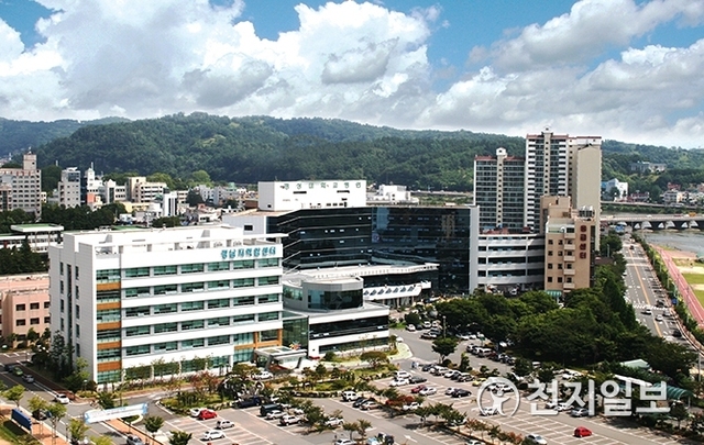 경상대학교병원 전경. (제공: 경상대병원) ⓒ천지일보 2019.4.3