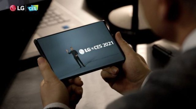 LG전자 롤러블 스마트폰 ‘LG 롤러블’. (출처: LG전자 ‘CES 2021’ 프레스콘퍼런스 영상 캡처)