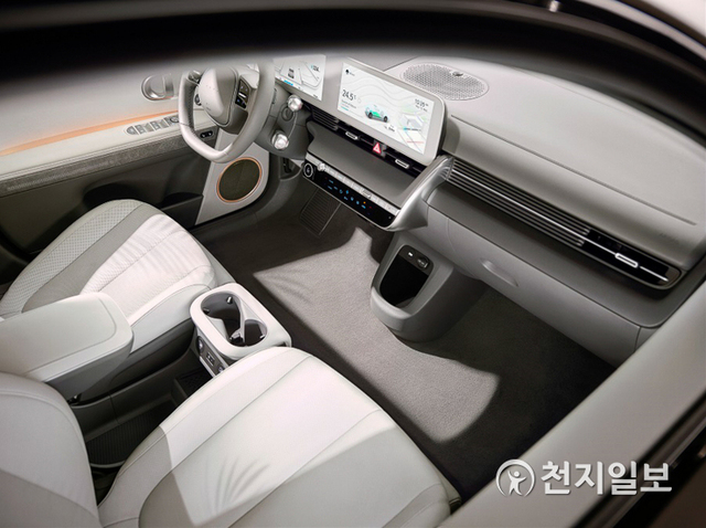 현대자동차 전용 전기차 브랜드 아이오닉의 첫 모델인 ‘아이오닉5’의 실내. (제공: 현대자동차) ⓒ천지일보 2021.2.23