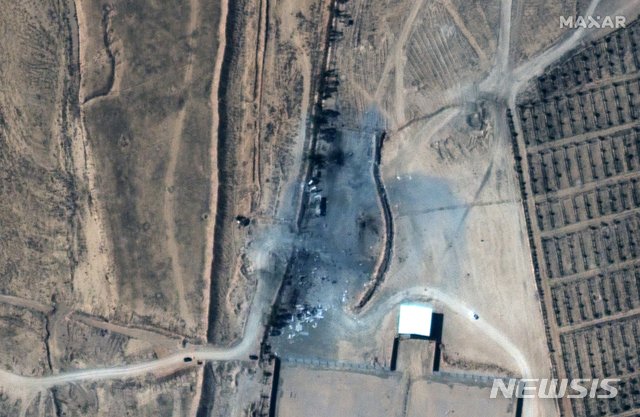 미국 공습 이후 위성사진 (출처: 뉴시스, Maxar Technologies)
