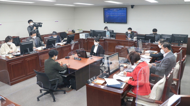 안산시의회 의회운영위원회가 9일 제2상임위실에서 ‘제268회 임시회 폐회중 상임위원회’를 열어ⓒ천지일보 2021.3.9