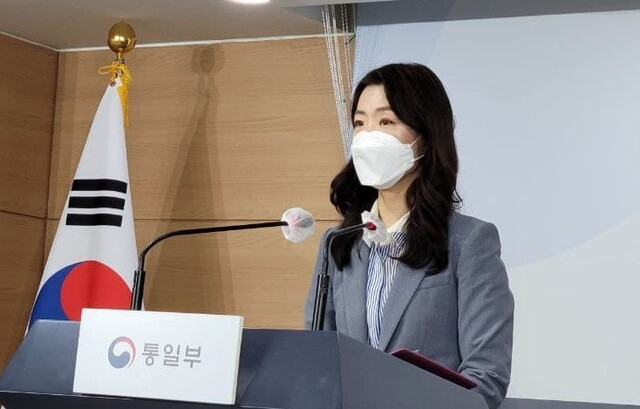 [천지일보=김성완 기자] 이종주 통일부 대변인이 8일 오전 서울 종로구 정부서울청사 합동브리핑실에서 취재진의 질문에 답변하고 있다. ⓒ천지일보 2021.3.8