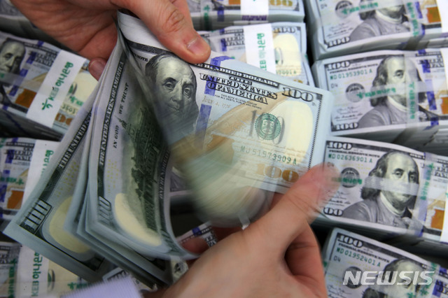 달러. (출처: 뉴시스)