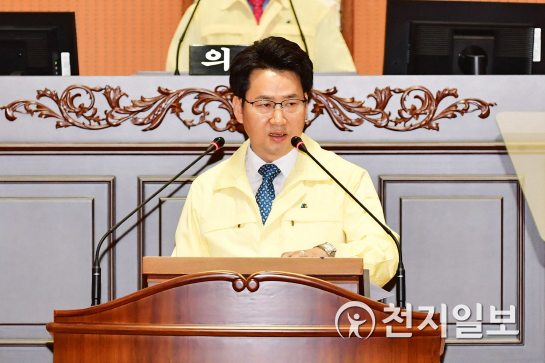 윤성관 진주시의원(경제복지위원회)의 5분 발언 모습. (제공: 진주시의회) ⓒ천지일보 2020.6.21
