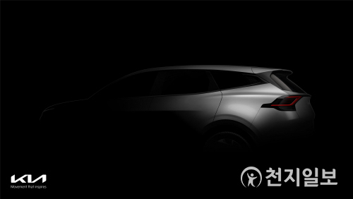 기아가 5세대 스포티지의 티저 이미지를 31일 공개했다. 2015년 4세대 모델 출시 이후 6년 만이다. (제공: 기아) ⓒ천지일보 2021.5.31