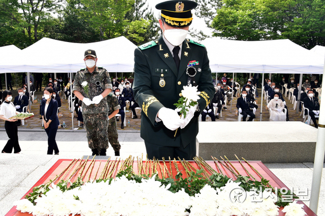 6일 제66회 현충일을 맞아 경남 진주시 판문동 충혼탑에서 현충일 추념식이 열리고 있다. (제공: 진주시) ⓒ천지일보 2021.6.6