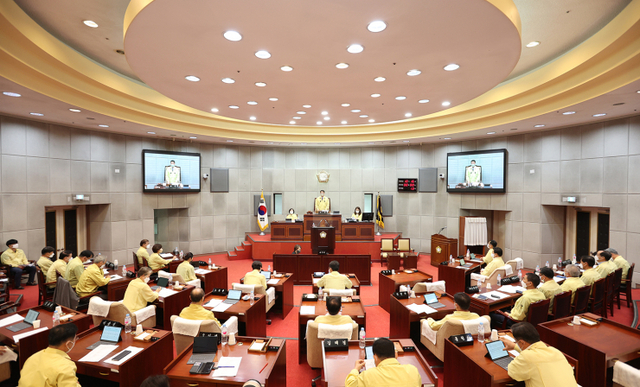 시흥시의회가 제289회 제1차 정례회를 개회하고 있다. (제공: ⓒ천지일보 2021.6.8