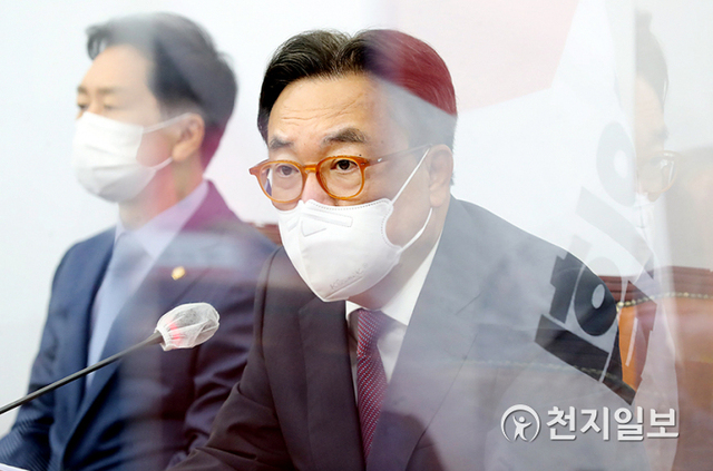 [천지일보=박준성 기자] 국민의힘 정진석 군 성범죄 특위 위원장이 9일 서울 여의도 국회에서 열린 ‘군 성범죄 진상규명 및 재발방지 특위’ 1차 회의에서 발언하고 있다. (제공: 국민의힘) ⓒ천지일보 2021.6.9