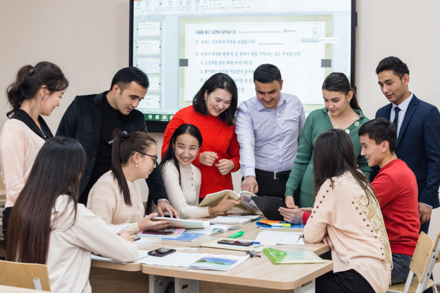 우즈베키스탄 한국국제대학교에서 현지 학생들이 한국어 수업을 받고 있다. (제공: 선문대학교) ⓒ천지일보 2021.6.10