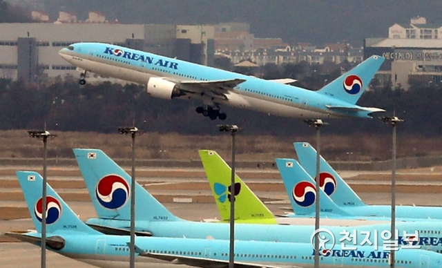 [천지일보=남승우 기자] 인천공항 전망대에서 바라본 대한항공 항공기의 모습. ⓒ천지일보DB