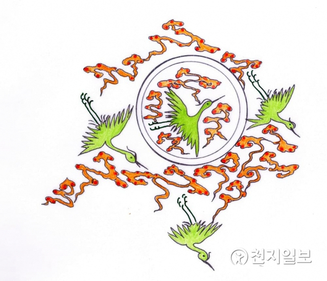 ‘채색분석법(彩色分析法)’으로 분석한 문양. 둥근 원, 구름, 학이 보인다(도 1-3). (제공: 강우방 일향한국미술사연구원장) ⓒ천지일보 2021.6.14