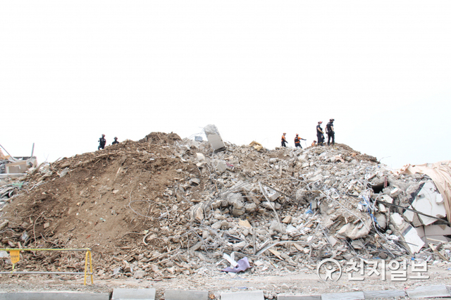 [천지일보 광주=이미애 기자] 광주 학동 4구역 재개발지역 붕괴사고 현장. ⓒ천지일보 2021.6.16