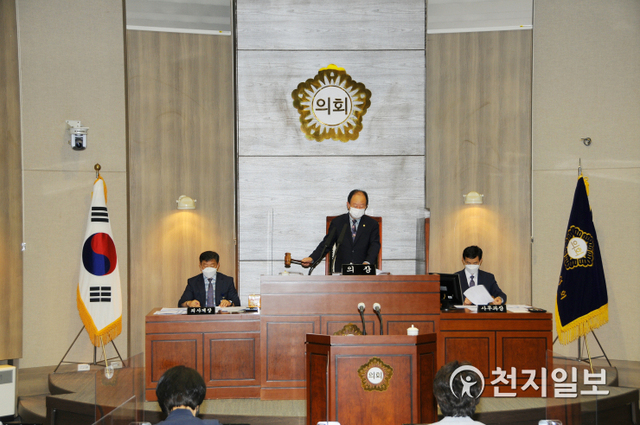 순창군의회 261회 제1차 정례회 제2차 본회의 모습. (제공: 순창군의회) ⓒ천지일보 2021.6.19