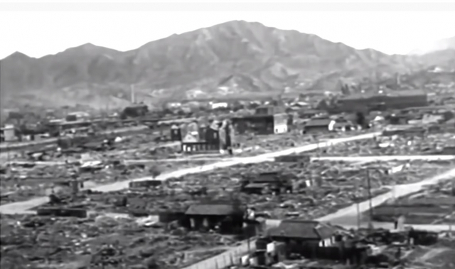 폐허가 된 마을. (출처: 대한민국역사박물관 6.25전쟁 유튜브 화면캡처) ⓒ천지일보 2021.6.25