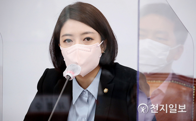 [천지일보=박준성 기자] 국민의힘 배현진 최고위원이 24일 서울 여의도 국회에서 열린 최고위원회의에서 발언하고 있다. (제공: 국민의힘) ⓒ천지일보 2021.6.24