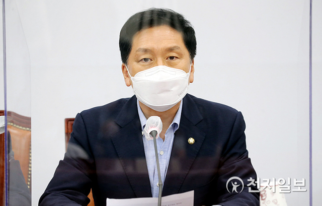 [천지일보=박준성 기자] 국민의힘 김기현 원내대표가 5일 서울 여의도 국회에서 열린 최고위원회의에서 발언하고 있다. (제공: 국민의힘) ⓒ천지일보 2021.7.5