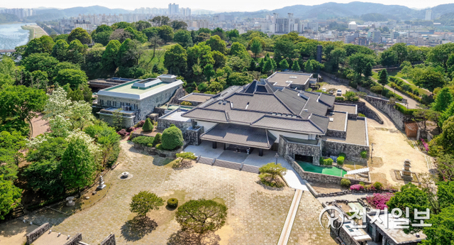 진주성 내 국립진주박물관 전경. (제공: 국립진주박물관) ⓒ천지일보 2021.5.17