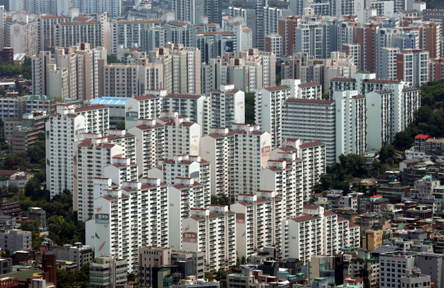 [천지일보=남승우 기자] 서울 남산타워에서 바라본 아파트 단지. ⓒ천지일보 2021.7.12