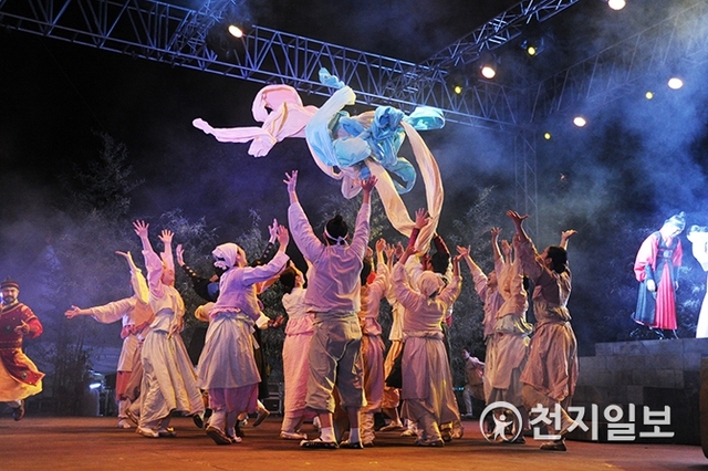 지난해 뮤지컬 ‘촉성산성아리아’ 공연 모습. (제공: 진주시) ⓒ천지일보 2019.8.26