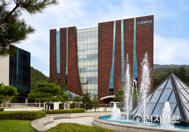 코웨이가 자사의 환경기술연구소가 한국인정기구(KOLAS)로부터 20년 연속 국제공인시험기관 인정을 획득했다고 17일 밝혔다. 사진은 코웨이 화경기술연구소. (제공: 코웨이) ⓒ천지일보 2021.8.17