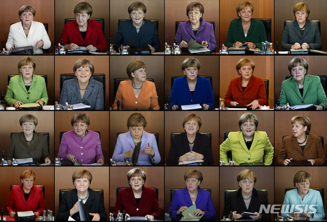 2009~2016년 앙겔라 메르켈 독일 총리가 그를 상징하는 색색의 블레이저를 입고 베를린에서 매주 열리는 각료 회의를 이끈 모습. (출처: 뉴시스)