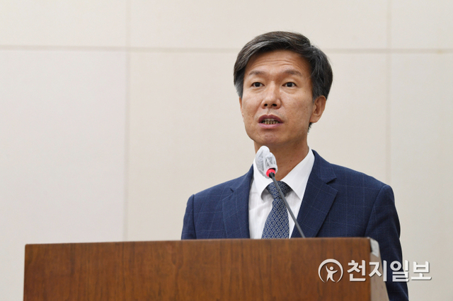 [천지일보=박준성 기자] 김대지 국세청 차장이 20일 서울 여의도 국회에서 열린 기획재정위원회 전체회의에서 업무보고 하고 있다. ⓒ천지일보 2020.8.20