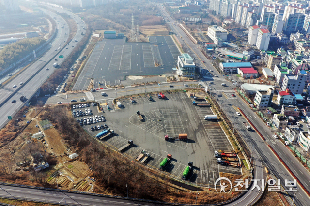 대형 333면·소형 116면의 주차면 수를 갖춘 진주시 호탄동 화물자동차 공영차고지. (제공: 진주시) ⓒ천지일보 2021.10.1
