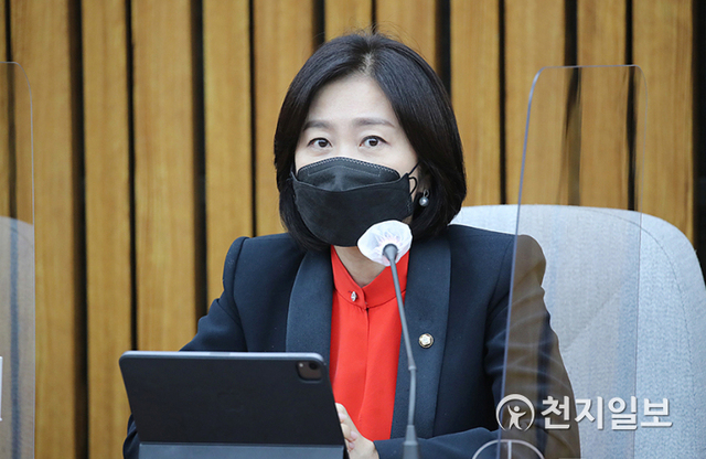 [천지일보=박준성 기자] 국민의힘 허은아 의원이 6일 서울 여의도 국회에서 열린 원내대책회의에서 발언하고 있다. (제공: 국민의힘) ⓒ천지일보 2021.7.6
