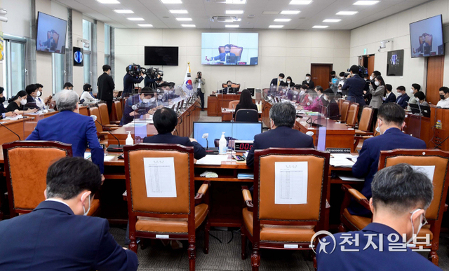 [천지일보=박준성 기자] 5일 서울 여의도 국회에서 과학기술정보방송통신위원회의 방송통신위원회에 대한 국정감사가 열리고 있다. (제공: 국회) ⓒ천지일보 2021.10.5