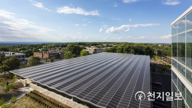 LG전자가 오는 2030년까지 탄소중립을 실현하기로 한 가운데 2050년까지 국내외 모든 사업장에서 사용하는 에너지를 100% 재생에너지로 하는 중장기 계획을 세웠다고 18일 밝혔다. (제공: LG전자) ⓒ천지일보 2021.7.18