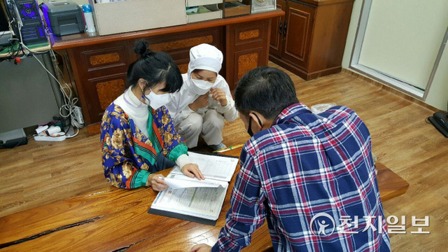 2020년도 김장철 고춧가루, 젓갈류 합동단속 모습. (제공: 천안시) ⓒ천지일보 2021.10.6