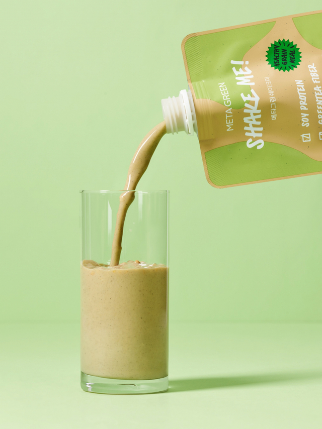 바이탈뷰티가 출시한 단백질과 영양 균형을 맞춘 쉐이크 ‘메타그린 쉐이크미’. (제공: 아모레퍼시픽)