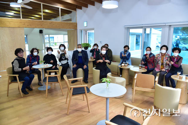 진주시 명석면 주민자치 복합문화관 내부 모습. (제공: 진주시) ⓒ천지일보 2021.11.1