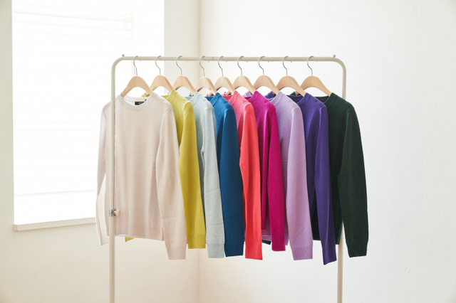 유닛, 캐시미어 니트. (제공: 롯데백화점)