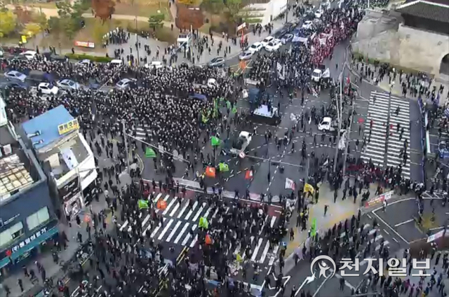 [천지일보=김빛이나 기자] 전국민주노동조합총연맹(민주노총)이 13일 2만여명이 참가하는 전국노동자대회 장소를 동대문역 인근으로 정하고 집결하고 있다. (출처: 카카오맵) ⓒ천지일보 2021.11.13