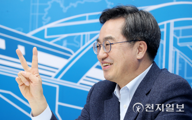 [천지일보=박준성 기자] 새로운물결 김동연 대선 후보가 11일 천지일보와 인터뷰를 하고 있다. ⓒ천지일보 2022.1.12