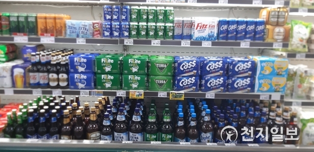 [천지일보=이수정 기자] 27일 오후 서울 용산구에 위치한 한 마트에서 주류를 팔고 잇는 매대에 일본 맥주가 보이지 않고 있다. ⓒ천지일보 2019.7.27