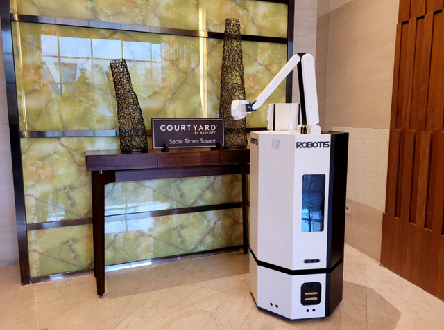 탐코봇. (제공: 코트야드 메리어트 서울 타임스퀘어)