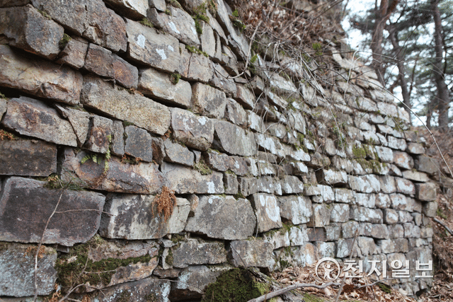 [천지일보=이태교 기자] 고구려 축성 방식을 볼 수 있는 봉의산성 ⓒ천지일보 2022.3.28