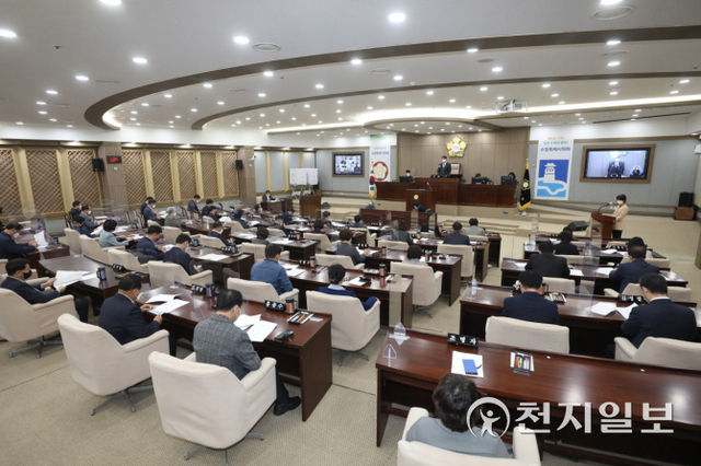 수원특례시의회가 1일 제366회 임시회를 개회하고 있다. (제공: 수원시의회) ⓒ천지일보 2022.4.1