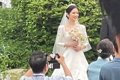장나라 결혼식 사진(출처: 이청아 SNS)