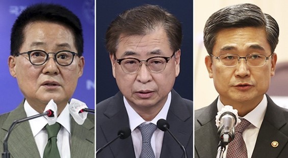 (왼쪽부터) 박지원 전 국가정보원장,서훈 전 국가안보실장, 서욱 전 국방부 장관. (출처: 연합뉴스)