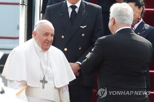 헝가리 찾은 프란치스코 교황. (출처: 로이터 연합뉴스)