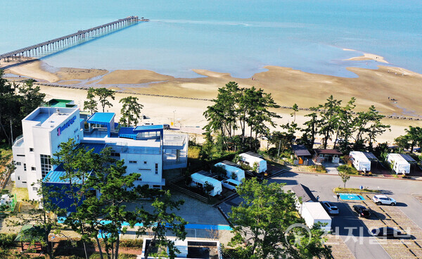 함평 돌머리 해수찜 치유센터 전경. (제공: 함평군) ⓒ천지일보 2023.07.12.
